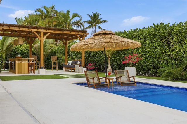 9717 SW 94th Ter, Miami, FL 33176