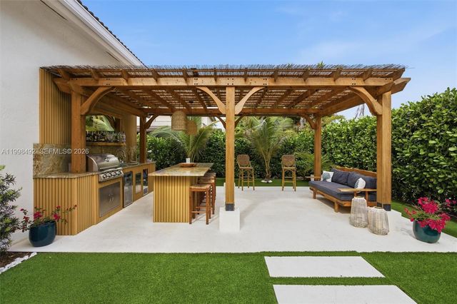 9717 SW 94th Ter, Miami, FL 33176