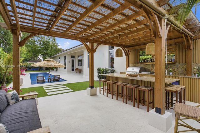 9717 SW 94th Ter, Miami, FL 33176