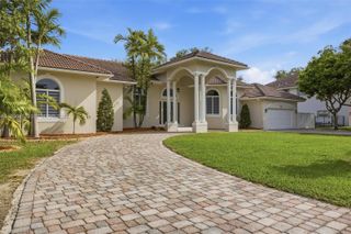 9717 SW 94th Ter, Miami, FL 33176