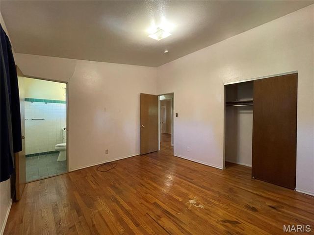 9411 Crockett Drive, Olivette, MO 63132