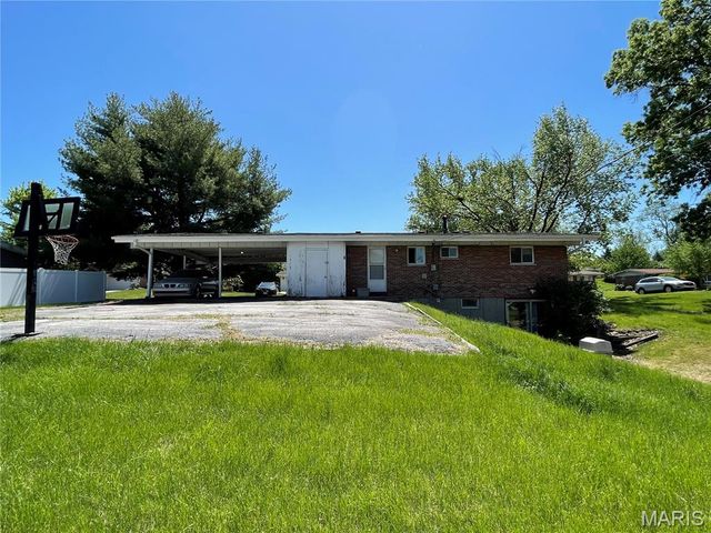 9411 Crockett Drive, Olivette, MO 63132