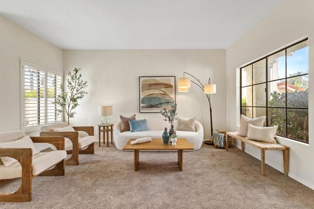 1892 White Birch Dr, Vista, CA 92081