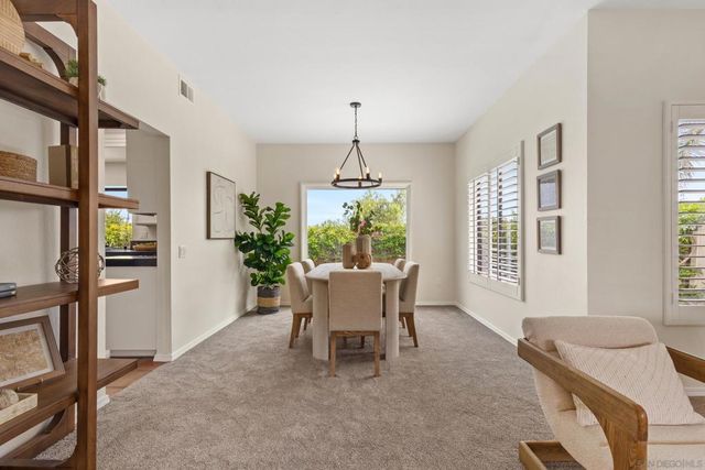1892 White Birch Dr, Vista, CA 92081