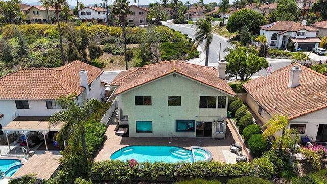 1892 White Birch Dr, Vista, CA 92081