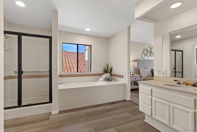 1892 White Birch Dr, Vista, CA 92081