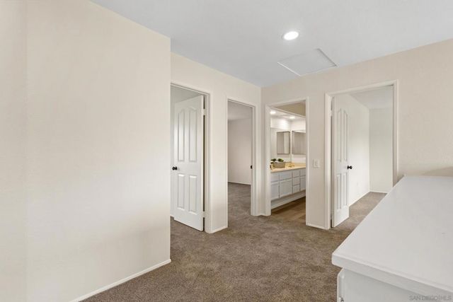1892 White Birch Dr, Vista, CA 92081