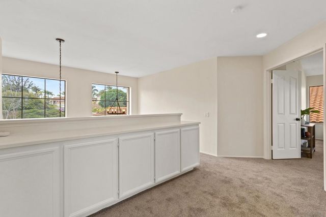 1892 White Birch Dr, Vista, CA 92081