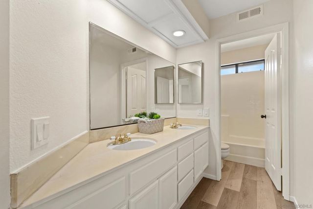 1892 White Birch Dr, Vista, CA 92081