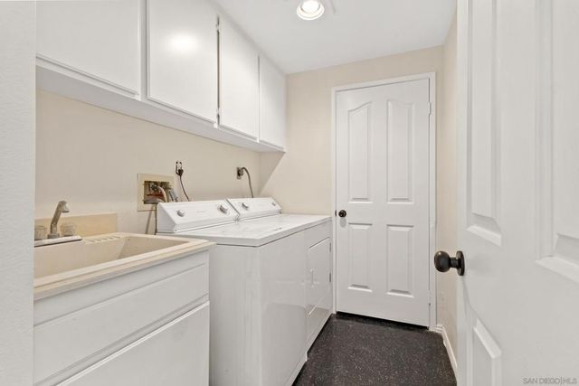 1892 White Birch Dr, Vista, CA 92081