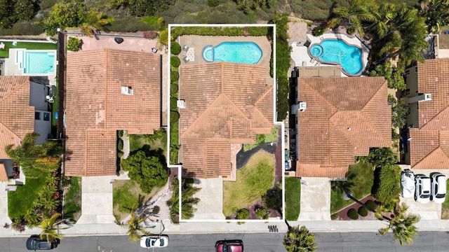 1892 White Birch Dr, Vista, CA 92081