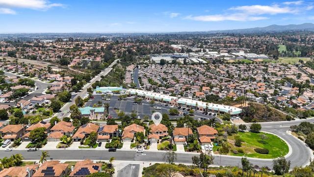 1892 White Birch Dr, Vista, CA 92081