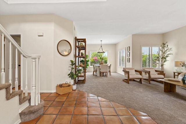 1892 White Birch Dr, Vista, CA 92081