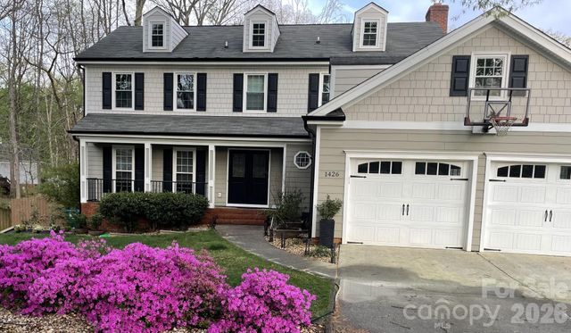 1426 Ashstead Lane, Matthews, NC 28105