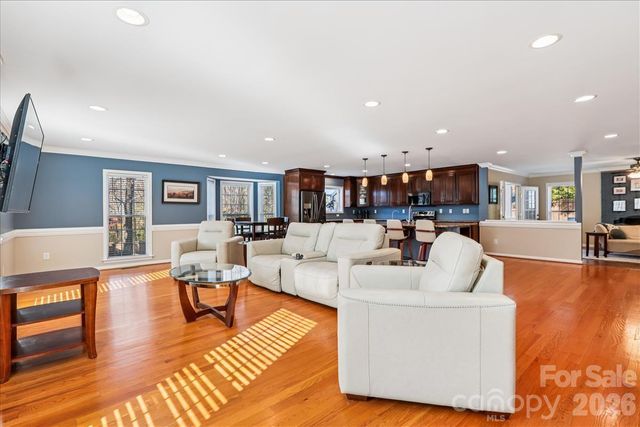 1426 Ashstead Lane, Matthews, NC 28105