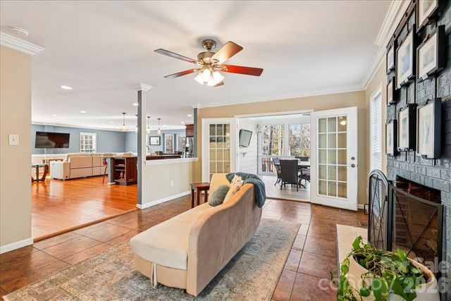 1426 Ashstead Lane, Matthews, NC 28105