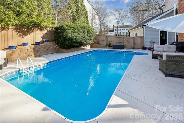 1426 Ashstead Lane, Matthews, NC 28105