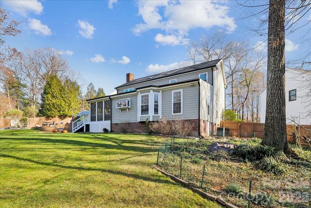 1426 Ashstead Lane, Matthews, NC 28105