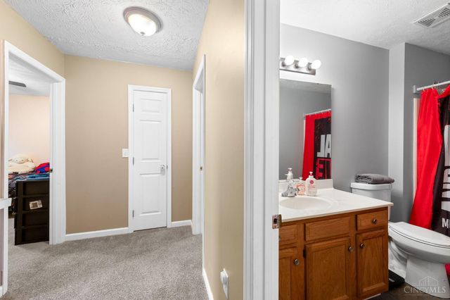 3915 Pebble Creek Lane, Batavia Twp, OH 45102