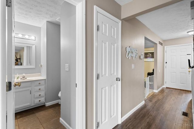 3915 Pebble Creek Lane, Batavia Twp, OH 45102