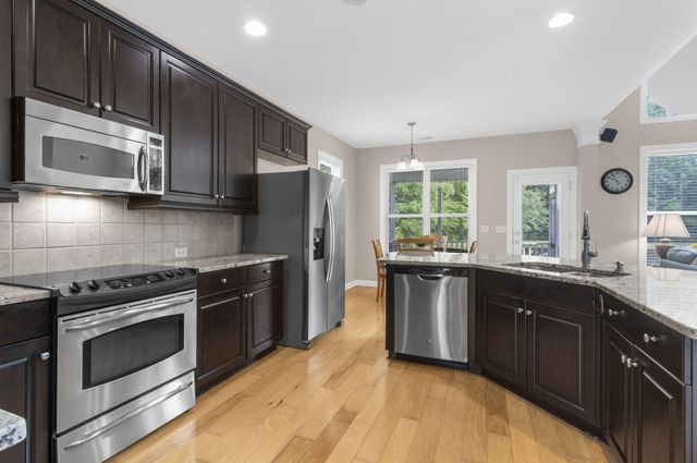 104 Plank Court, Summerville, SC 29485
