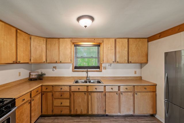 427 14th Avenue, Silvis, IL 61282