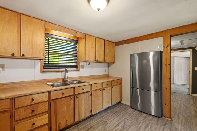 427 14th Avenue, Silvis, IL 61282
