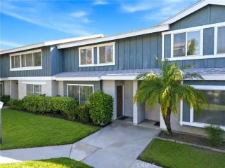 8901 Serapis 8, Downey, CA 90240