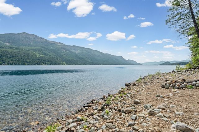 281 Wilderness Lane, Easton, WA 98925