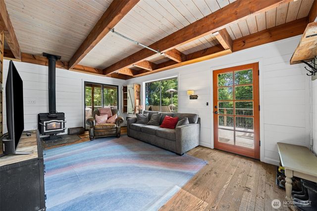 281 Wilderness Lane, Easton, WA 98925