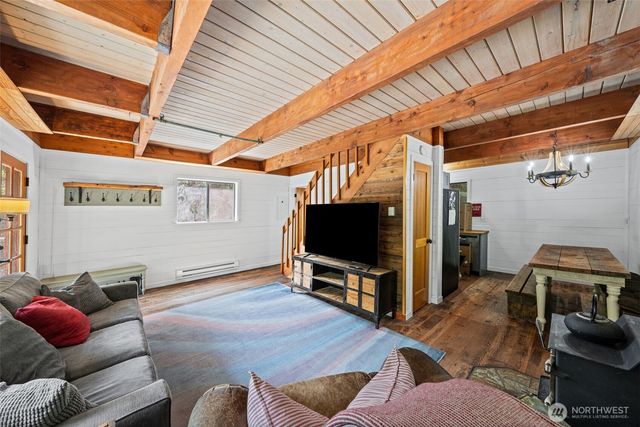 281 Wilderness Lane, Easton, WA 98925