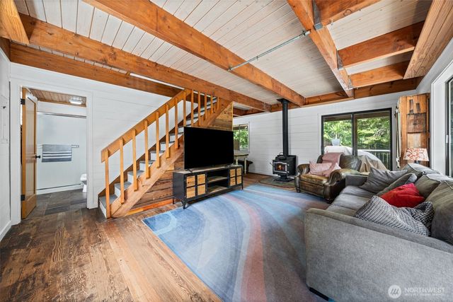 281 Wilderness Lane, Easton, WA 98925