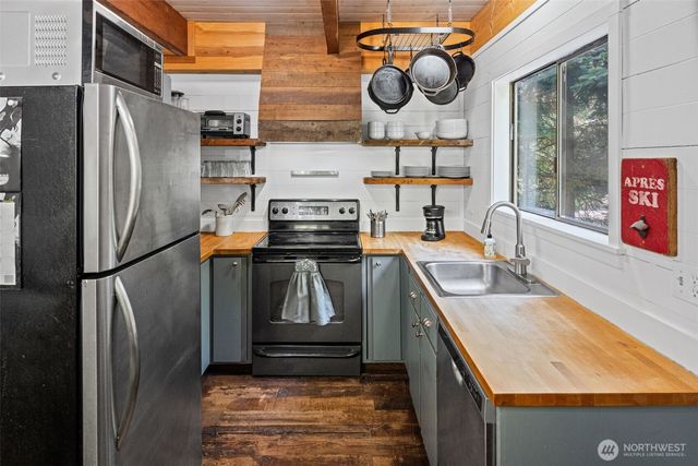 281 Wilderness Lane, Easton, WA 98925
