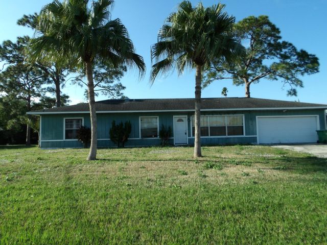 682 NW Cardinal Drive, Port St Lucie, FL 34983
