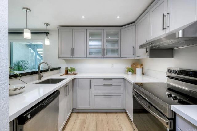 4024 Crystal Dawn Lane 103, San Diego, CA 92122