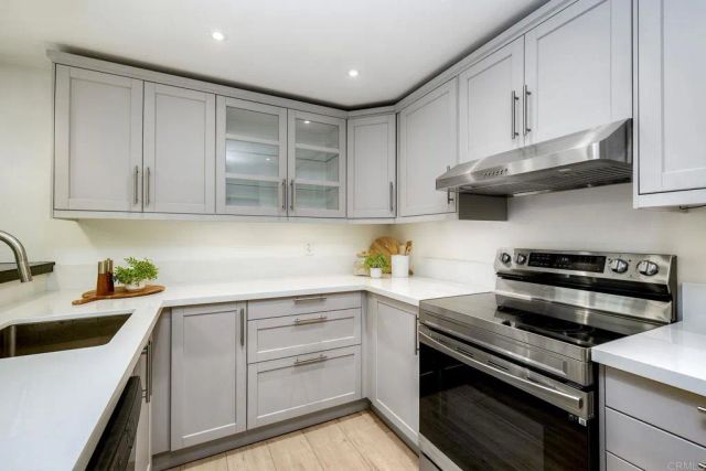 4024 Crystal Dawn Lane 103, San Diego, CA 92122