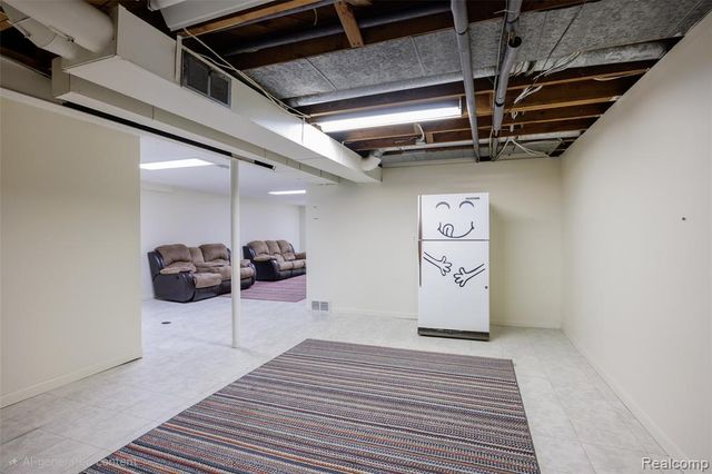 36610 Tessens Drive, Clinton Township, MI 48035