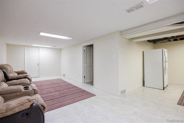 36610 Tessens Drive, Clinton Township, MI 48035