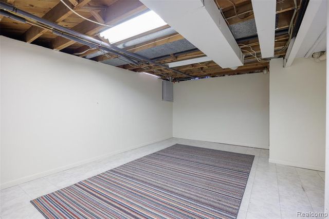 36610 Tessens Drive, Clinton Township, MI 48035