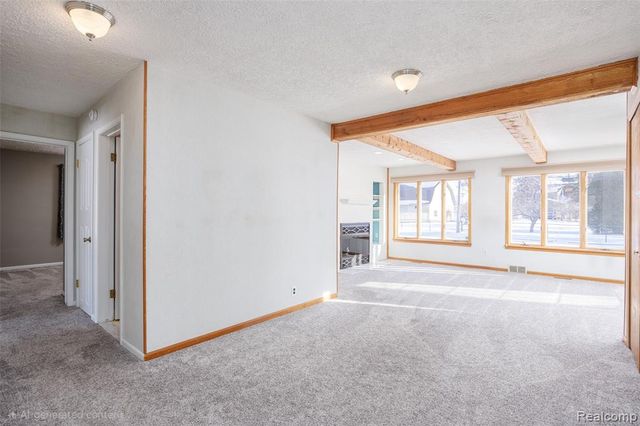 36610 Tessens Drive, Clinton Township, MI 48035