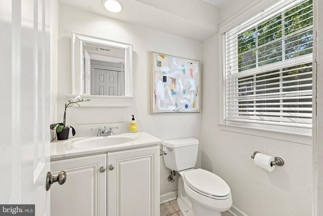476 SCHOOL HOUSE LN, Devon, PA 19333