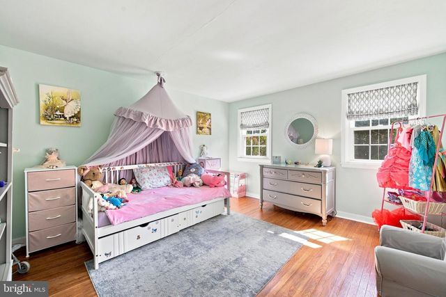476 SCHOOL HOUSE LN, Devon, PA 19333