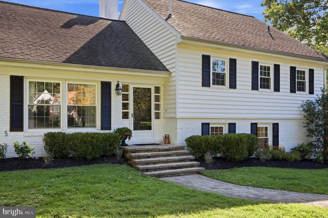 476 SCHOOL HOUSE LN, Devon, PA 19333