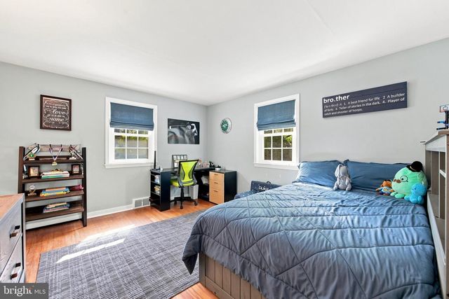 476 SCHOOL HOUSE LN, Devon, PA 19333