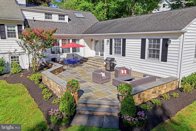 476 SCHOOL HOUSE LN, Devon, PA 19333
