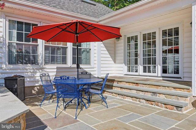 476 SCHOOL HOUSE LN, Devon, PA 19333