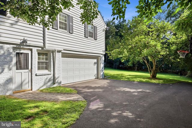 476 SCHOOL HOUSE LN, Devon, PA 19333