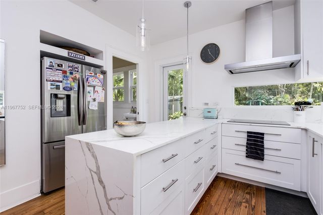 665 NE 120th St, Biscayne Park, FL 33161