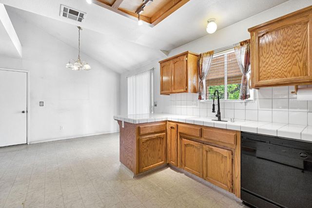 19609 Claremont Road, Madera, CA 93638