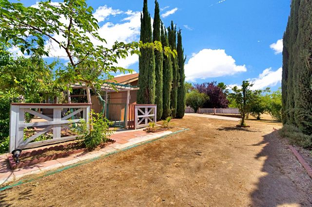 19609 Claremont Road, Madera, CA 93638